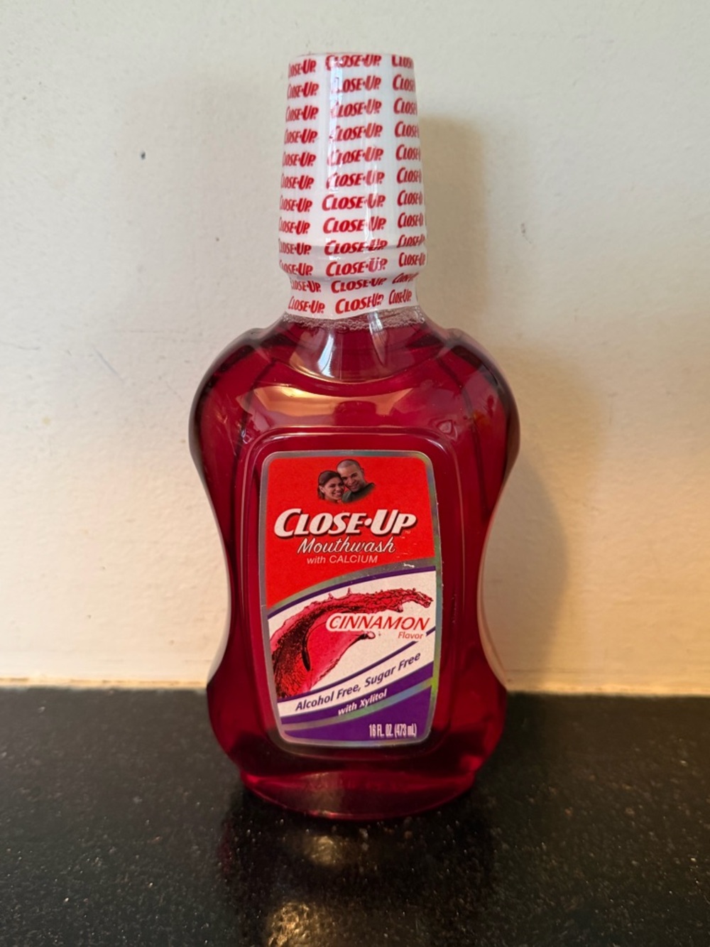 New Close Up Mouthwash Cinnamon Alcohol & Sugar Free 16oz